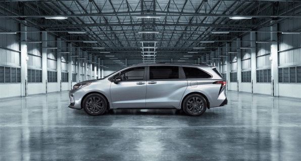 Новая Toyota Sienna